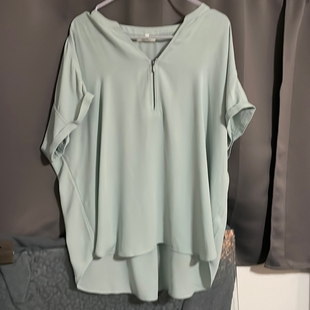 Maurices XL Short Sleeved Dressy Blouse